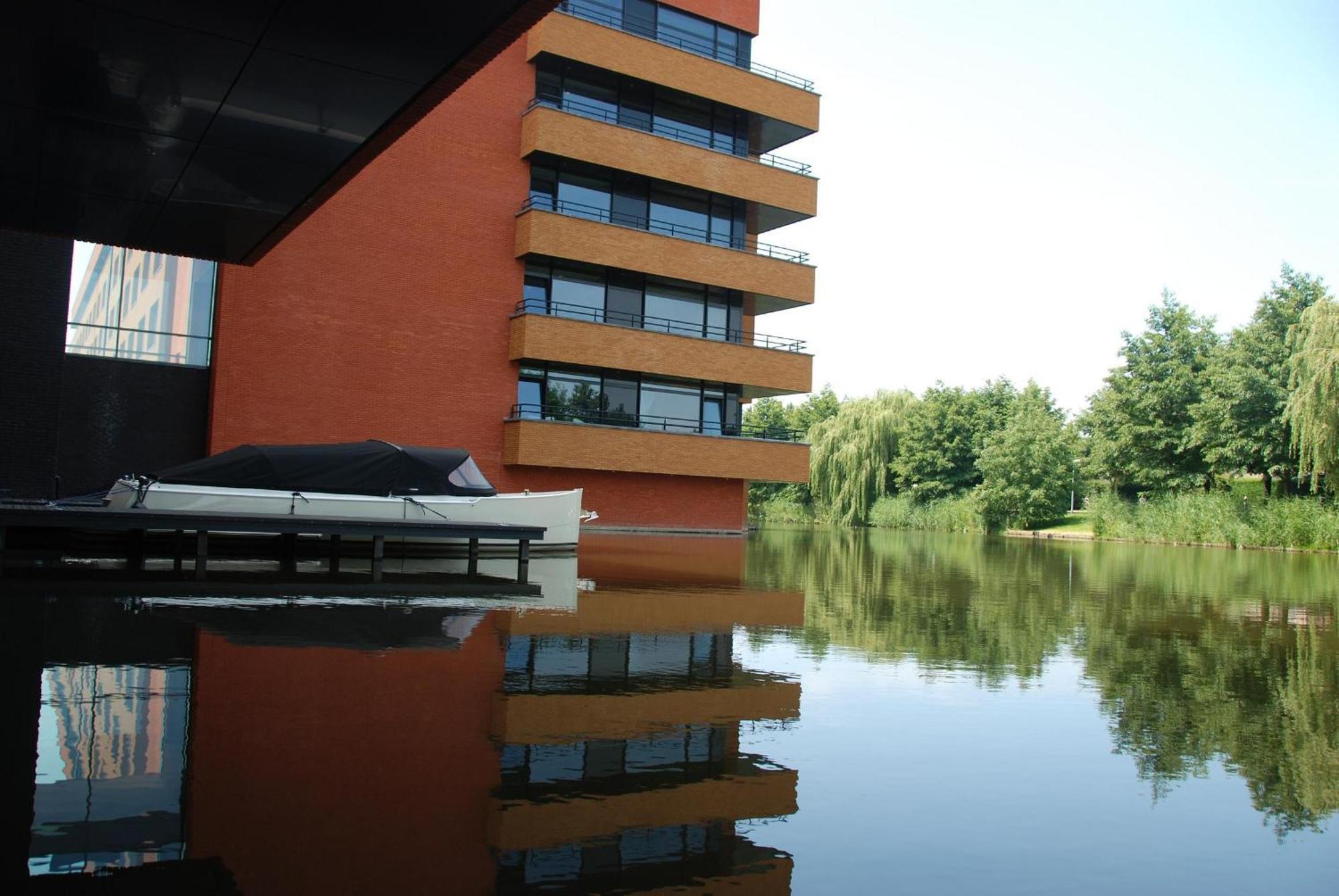Van Der Valk Hotel Almere Exterior foto