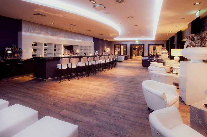 Van Der Valk Hotel Almere Exterior foto