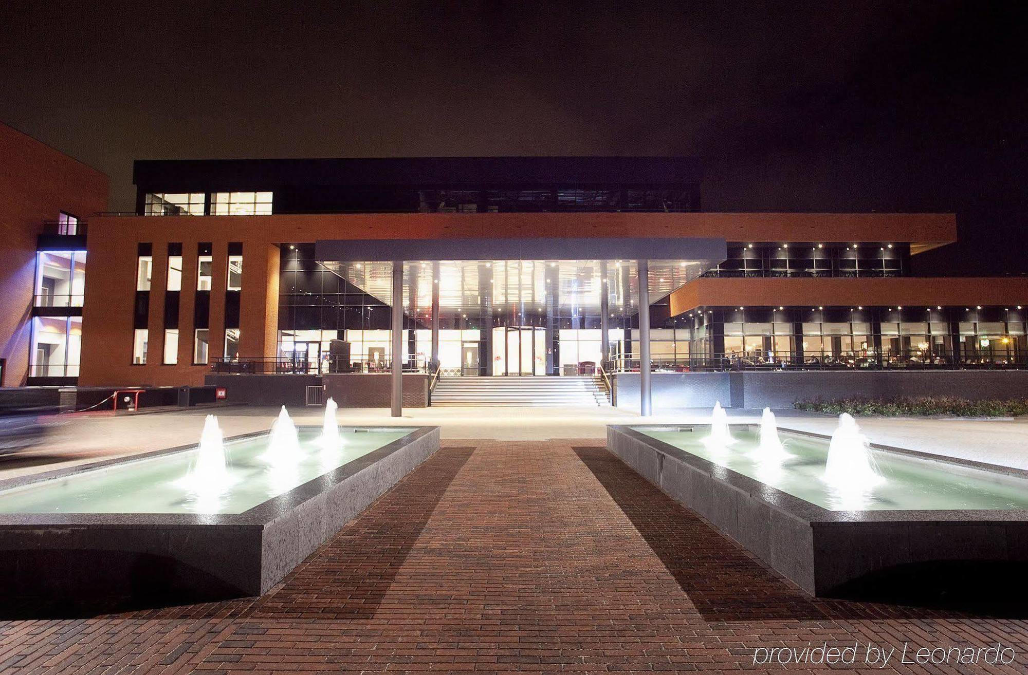 Van Der Valk Hotel Almere Exterior foto